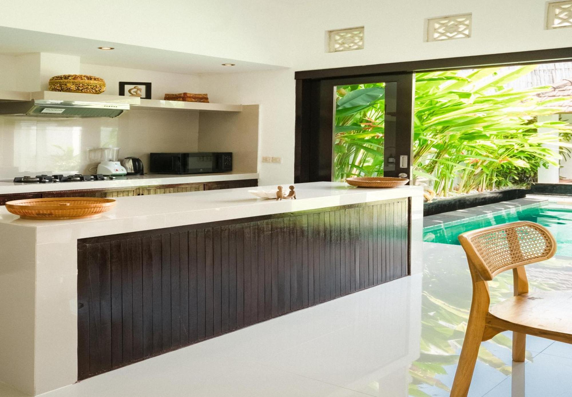 Gemstones Seminyak (Bali)