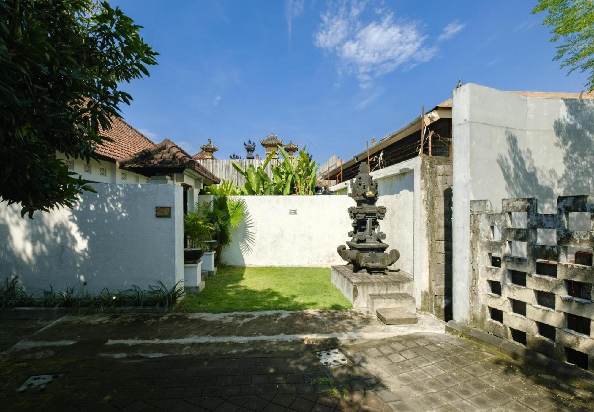 Gemstones * Seminyak (Bali)